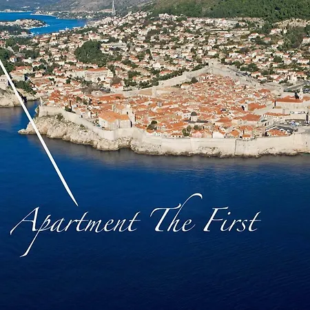 公寓 The First Fantasy